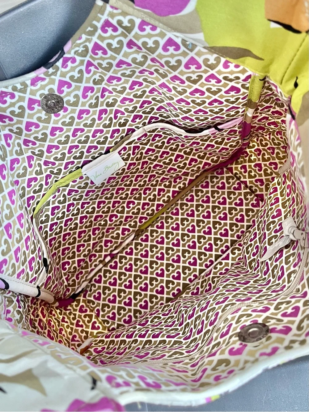 NWOT Vera Bradley Lola Tote / Crossbody in Pink / Green Floral - Portobello Road